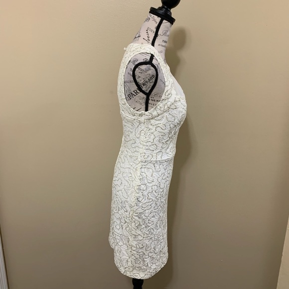 City Triangles White Ivory Gold Sequined Sleeveless Dress Size 5 - Picture 5 of 15